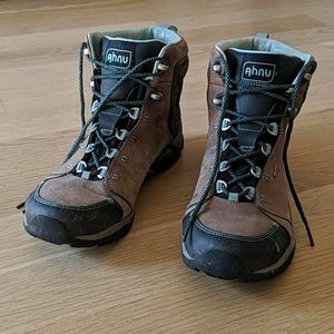 Women's Ahnu Montara Hiking Boots